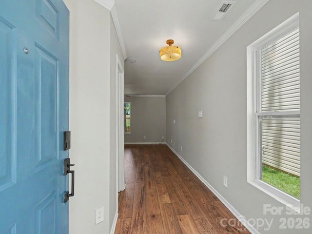 5529 Idlewild Road N, Charlotte, NC 28227