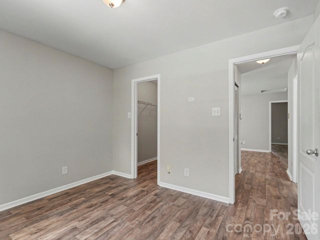 5529 Idlewild Road N, Charlotte, NC 28227