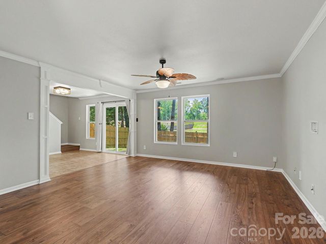 5529 Idlewild Road N, Charlotte, NC 28227