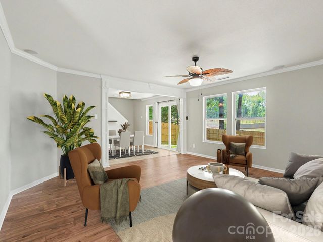 5529 Idlewild Road N, Charlotte, NC 28227