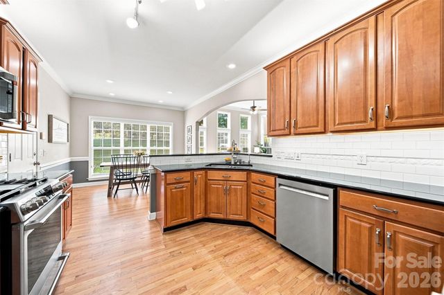 1221 Willow Creek Drive, Newton, NC 28658