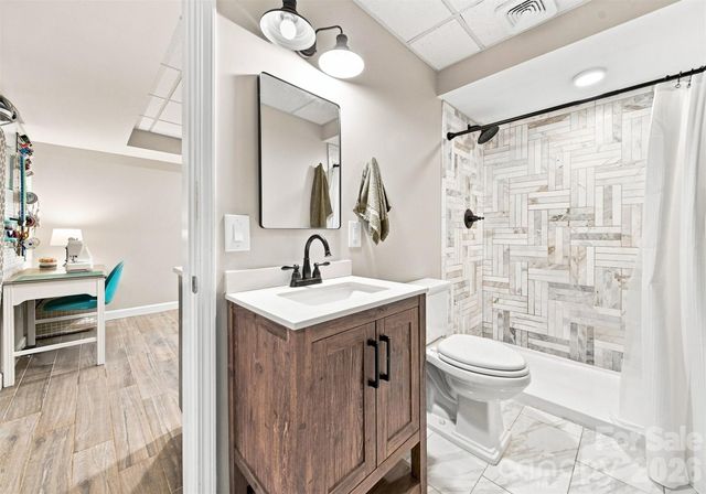 1221 Willow Creek Drive, Newton, NC 28658