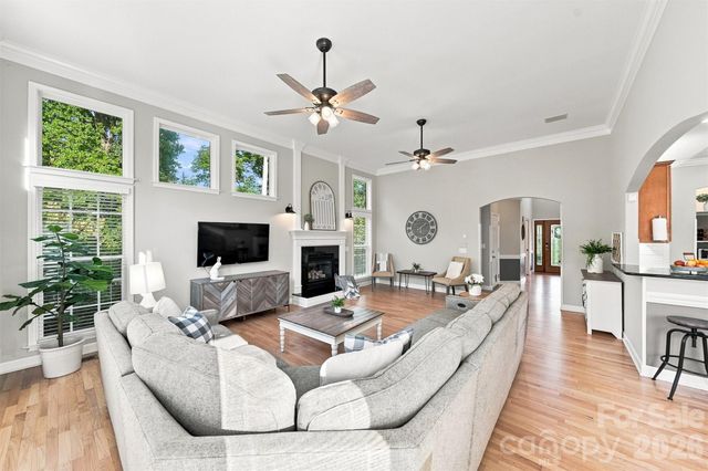 1221 Willow Creek Drive, Newton, NC 28658