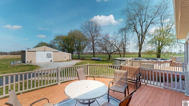 9180 State Route 80 W, Mayfield, KY 42066