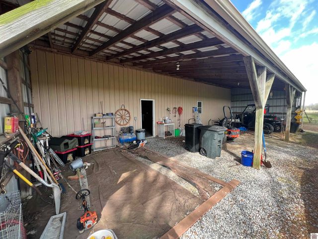9180 State Route 80 W, Mayfield, KY 42066