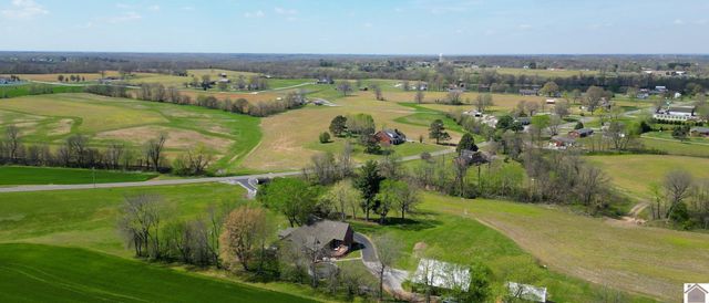 9180 State Route 80 W, Mayfield, KY 42066