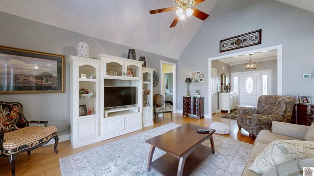 9180 State Route 80 W, Mayfield, KY 42066