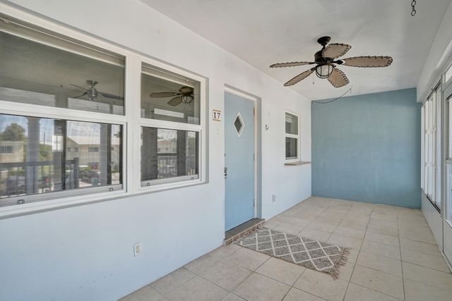 2734 NE 27th Court 17, Lighthouse Point, FL 33064