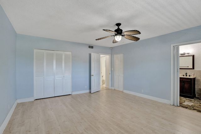 2734 NE 27th Court 17, Lighthouse Point, FL 33064