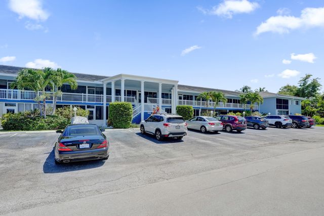 2734 NE 27th Court 17, Lighthouse Point, FL 33064