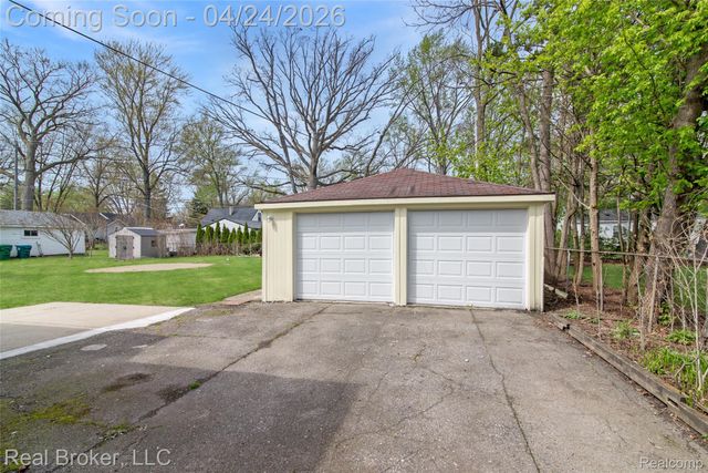 31732 Alvin Street, Garden City, MI 48135