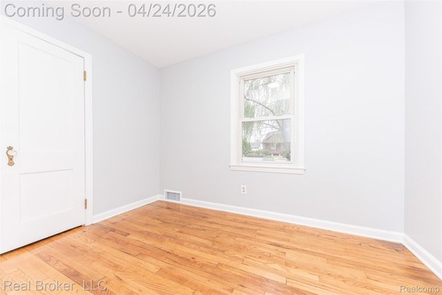 31732 Alvin Street, Garden City, MI 48135