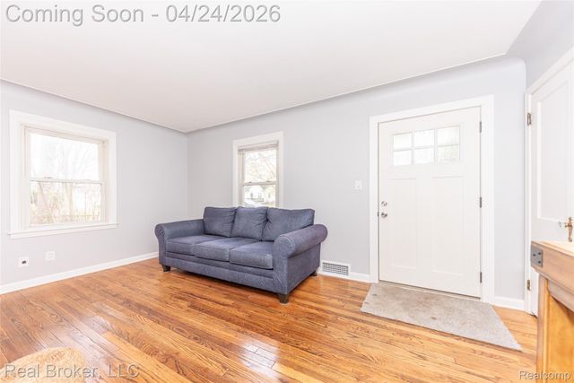 31732 Alvin Street, Garden City, MI 48135