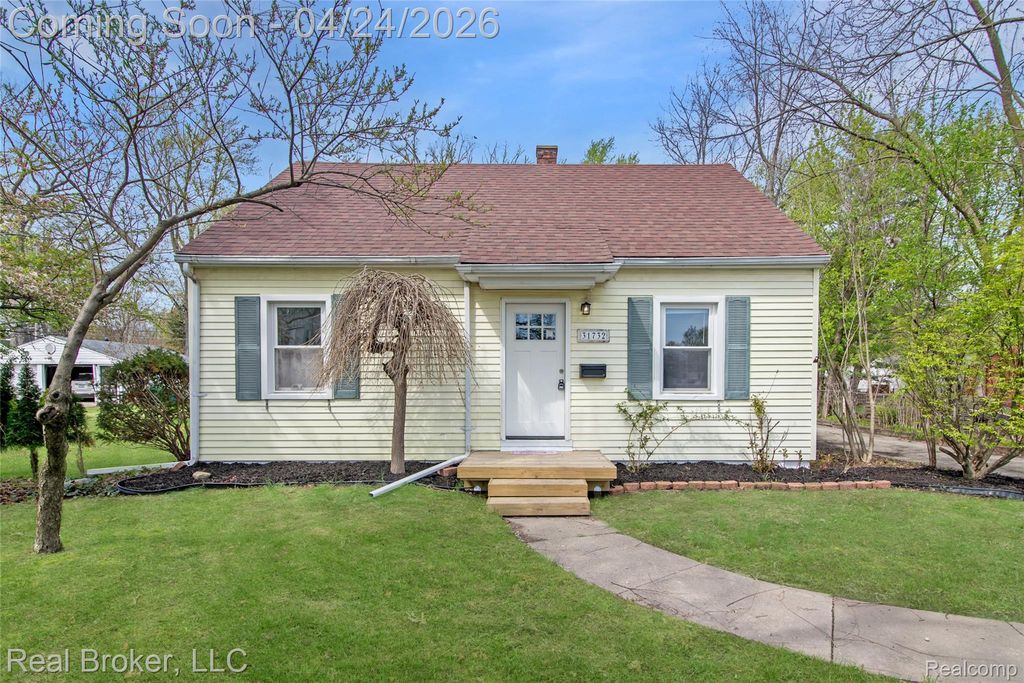 31732 Alvin Street, Garden City, MI 48135