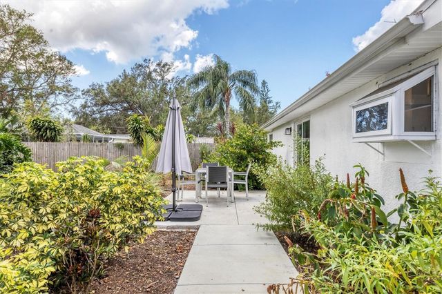 4110 IOLA DRIVE, Sarasota, FL 34231