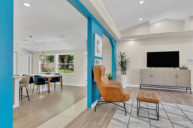 4110 IOLA DRIVE, Sarasota, FL 34231