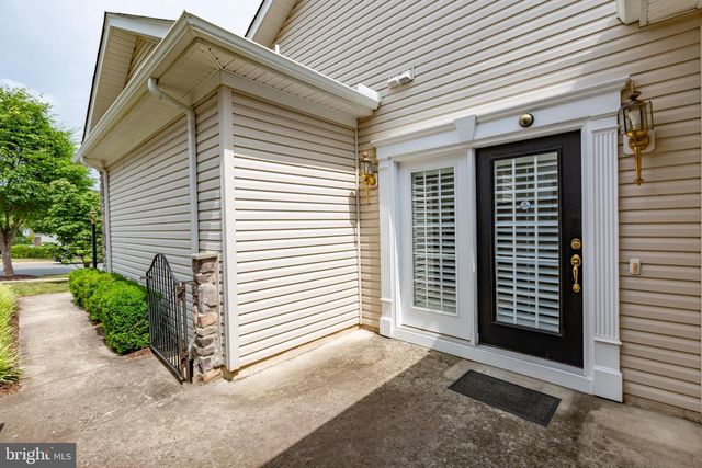904 CADMUS DR, Fredericksburg, VA 22401