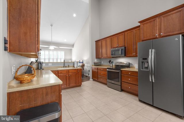 904 CADMUS DR, Fredericksburg, VA 22401