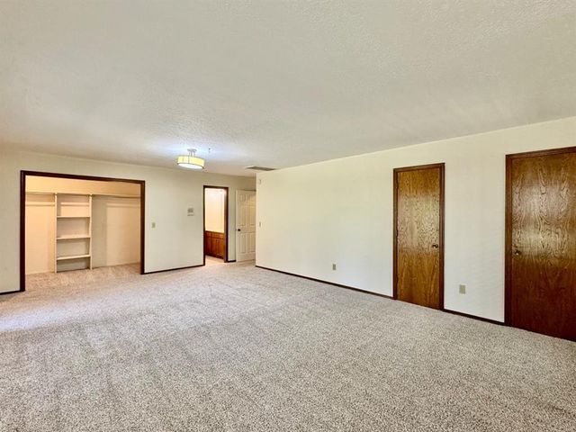 428 Sundance Lane, Edmond, OK 73034