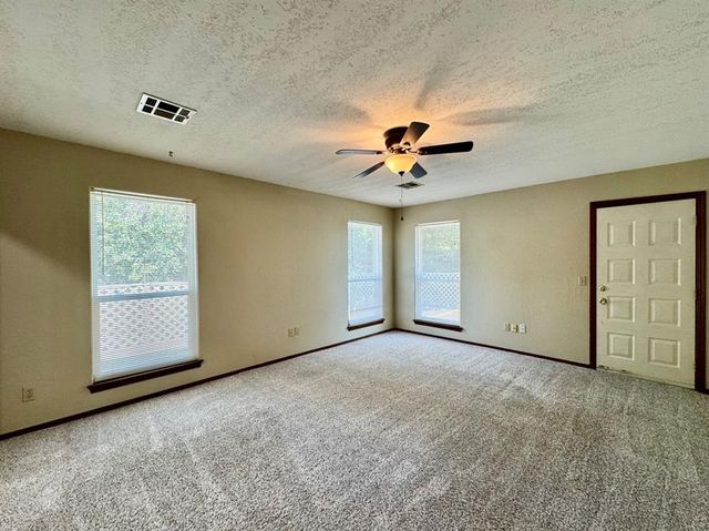 428 Sundance Lane, Edmond, OK 73034