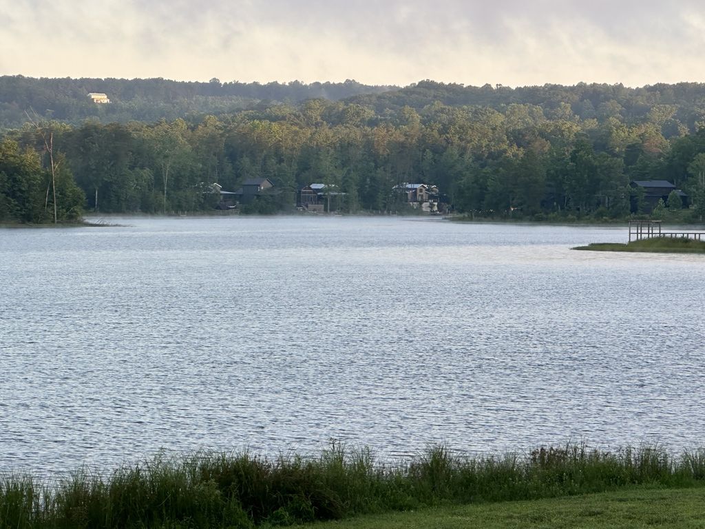 177 Shoreside Ct, Tracy City, TN 37387