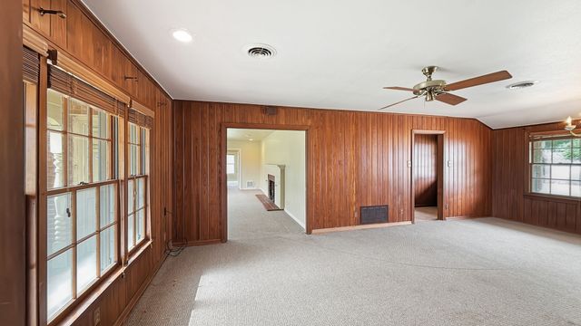 700 Park Street, Gatesville, TX 76528