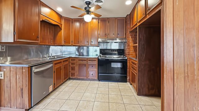 700 Park Street, Gatesville, TX 76528