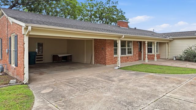700 Park Street, Gatesville, TX 76528