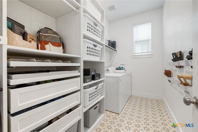 933 Donna Roland Court, Leander, TX 78641