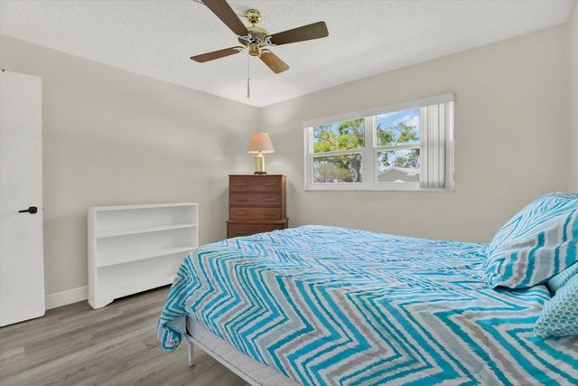 3146 37TH LANE S A, St Petersburg, FL 33711