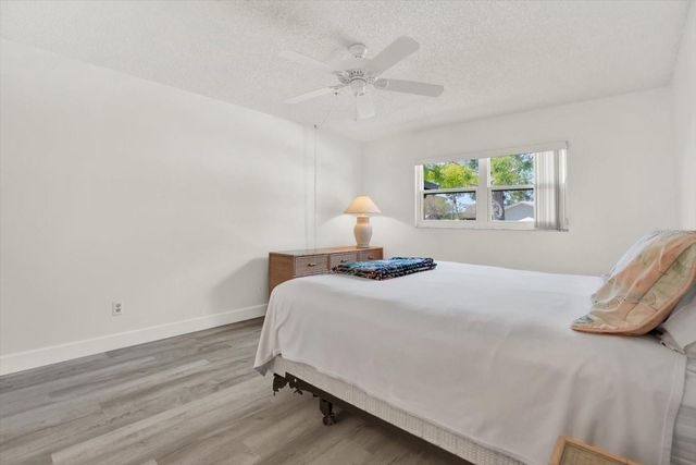 3146 37TH LANE S A, St Petersburg, FL 33711