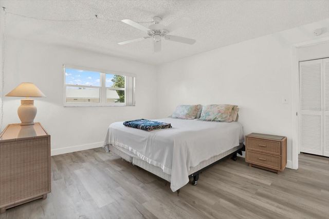 3146 37TH LANE S A, St Petersburg, FL 33711