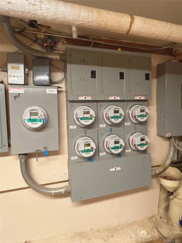 23-58 38th Street, Long Island City, NY 11105