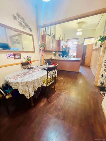 23-58 38th Street, Long Island City, NY 11105