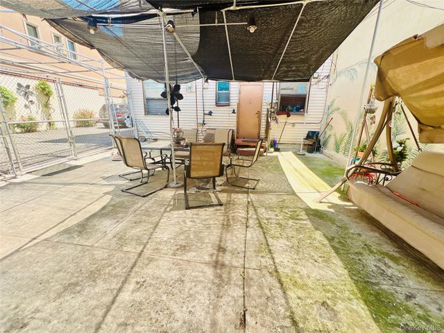 23-58 38th Street, Long Island City, NY 11105