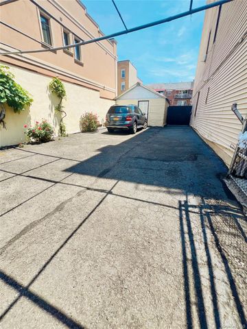 23-58 38th Street, Long Island City, NY 11105