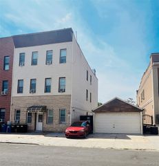 23-58 38th Street, Long Island City, NY 11105