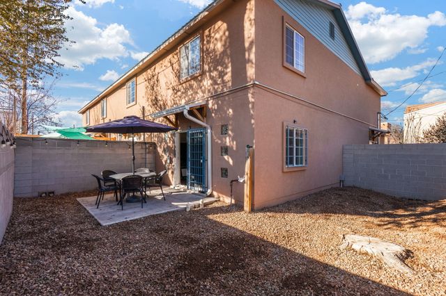 600 8th Street NW D, Albuquerque, NM 87102