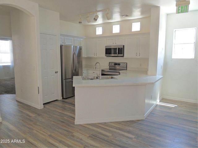 9233 E NEVILLE Avenue 1011, Mesa, AZ 85209