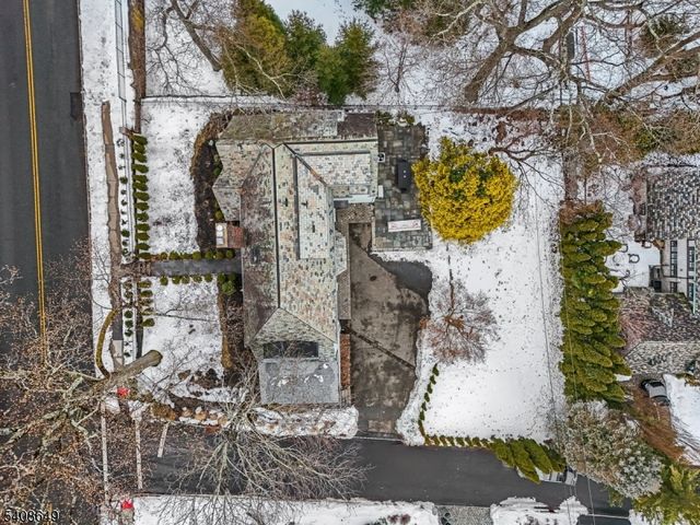 11 Undercliff Road, Montclair Twp., NJ 07042