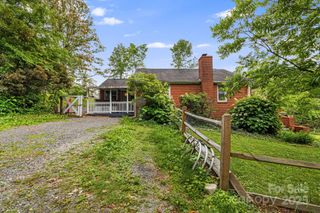 1271 Upper Brush Creek Road, Fairview, NC 28730