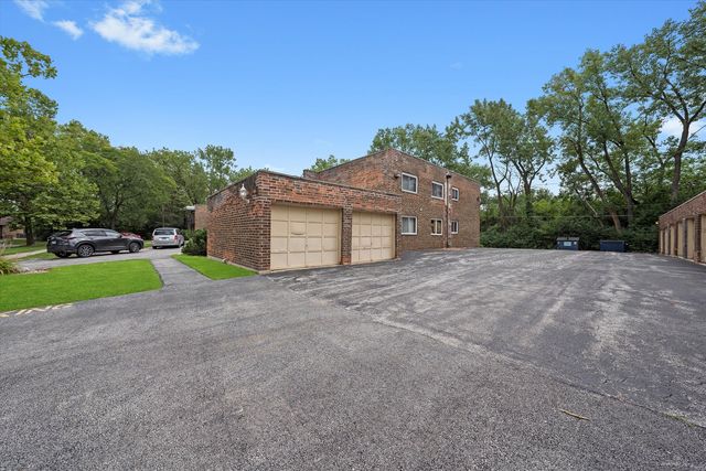 2807 Willow Road 103, Homewood, IL 60430
