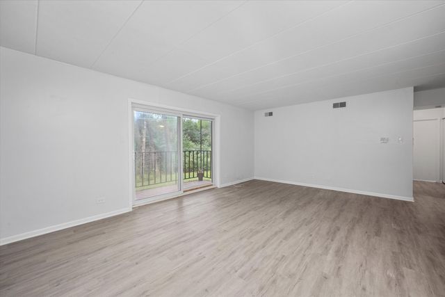 2807 Willow Road 103, Homewood, IL 60430