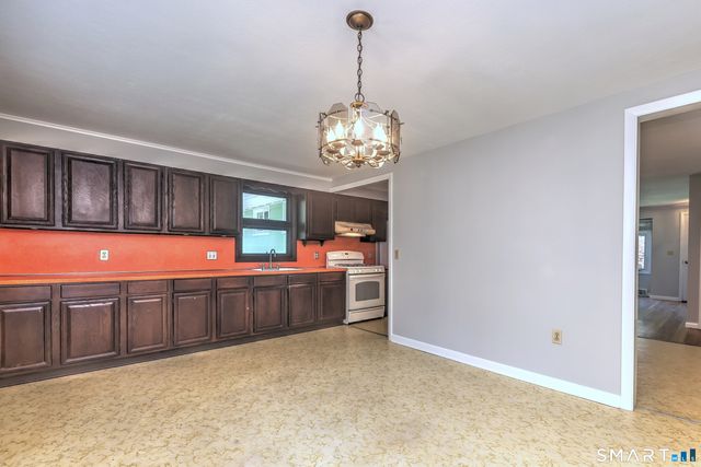 88 Bailey Road, Middletown, CT 06457