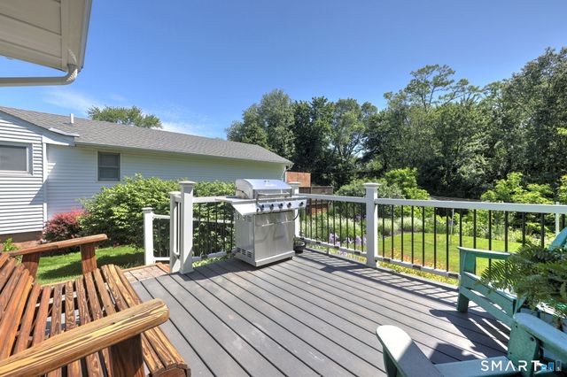 88 Bailey Road, Middletown, CT 06457