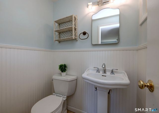 88 Bailey Road, Middletown, CT 06457