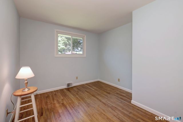 88 Bailey Road, Middletown, CT 06457