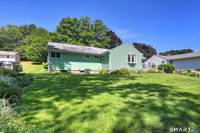 88 Bailey Road, Middletown, CT 06457
