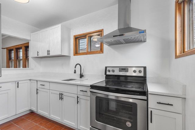 2116 70th STREET, West Allis, WI 53219