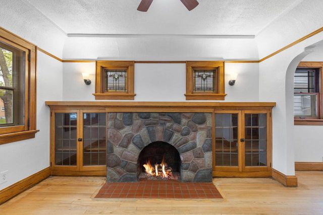 2116 70th STREET, West Allis, WI 53219